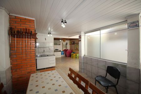 Casa à venda com 68m², 3 quartos e 1 vagaÁrea gourmet