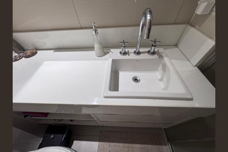 Apartamento para alugar com 150m², 3 quartos e 2 vagasBanheiro Social