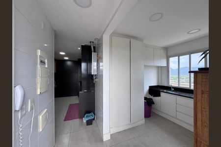 Apartamento para alugar com 150m², 3 quartos e 2 vagasCozinha e Área de Serviço