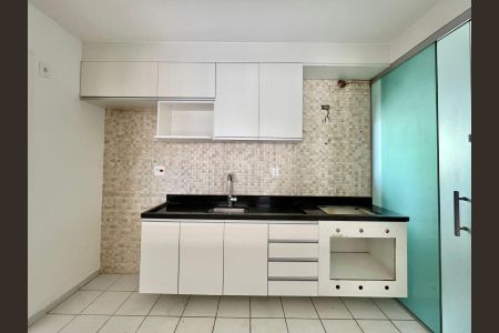 Apartamento à venda com 92m², 3 quartos e 2 vagasCozinha