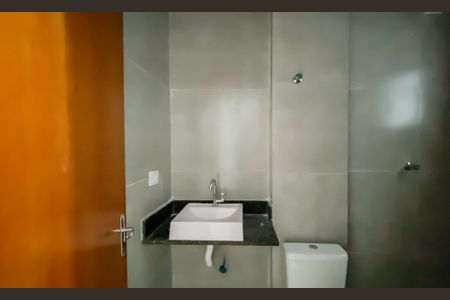 Banheiro de apartamento para alugar com 1 quarto, 27m² em Parque Artur Alvim, São Paulo