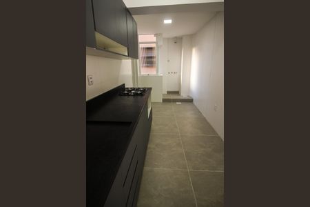Apartamento à venda com 107m², 3 quartos e sem vagaCozinha e Área de Serviço