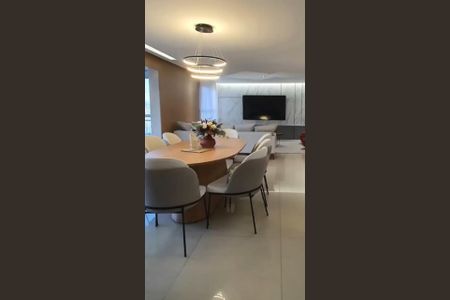 Apartamento à venda com 237m², 4 quartos e 5 vagas