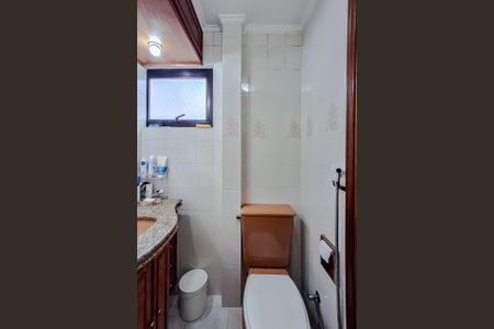 Apartamento à venda com 132m², 3 quartos e 1 vaga Apartamento à venda com 132m², 3 quartos e 1 vagaBanheiro da Suíte
