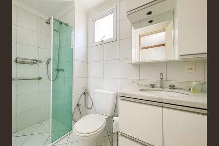 Apartamento à venda com 74m², 2 quartos e 2 vagasBanheiro da Suíte