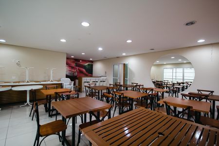 Apartamento à venda com 74m², 2 quartos e 2 vagasÁrea comum - Salão de festas