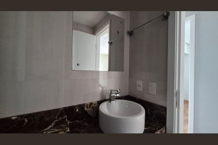 Apartamento para alugar com 76m², 3 quartos e 2 vagasBanheiro