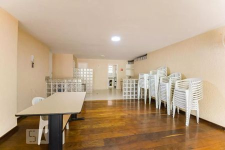 Apartamento à venda com 86m², 2 quartos e sem vagaÁrea comum
