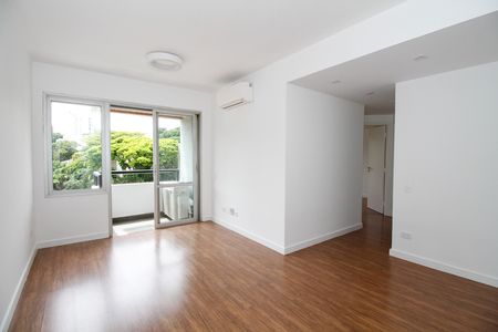 Apartamento para alugar com 3 quartos, 70m² em Vila Madalena, São Paulo