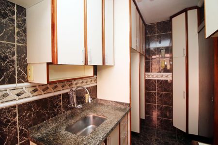 Apartamento para alugar com 55m², 2 quartos e 1 vagaCozinha
