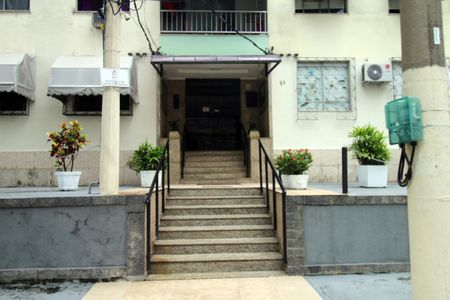 Apartamento para alugar com 55m², 2 quartos e 1 vagaFachada e portaria