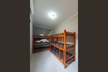 Casa para alugar com 120m², 2 quartos e 2 vagasQuarto