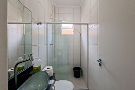 Casa para alugar com 120m², 2 quartos e 2 vagasBanheiro 