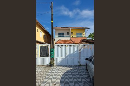 Casa para alugar com 120m², 2 quartos e 2 vagasFachada