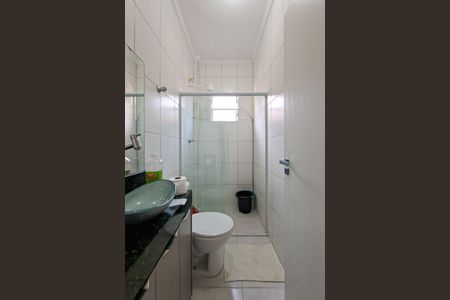 Casa para alugar com 120m², 2 quartos e 2 vagasBanheiro 