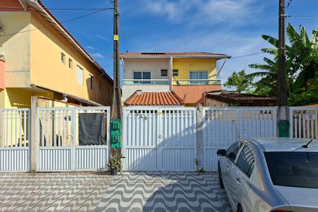 Casa para alugar com 120m², 2 quartos e 2 vagasFachada