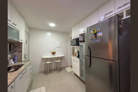 Apartamento à venda com 130m², 3 quartos e 1 vaga Apartamento à venda com 130m², 3 quartos e 1 vagaCozinha