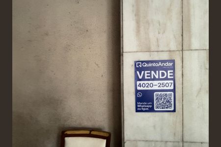 Apartamento à venda com 130m², 3 quartos e 1 vaga Apartamento à venda com 130m², 3 quartos e 1 vagaPlaca