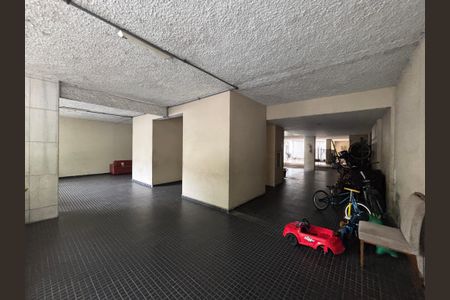 Apartamento à venda com 130m², 3 quartos e 1 vaga Apartamento à venda com 130m², 3 quartos e 1 vagaÁrea comum