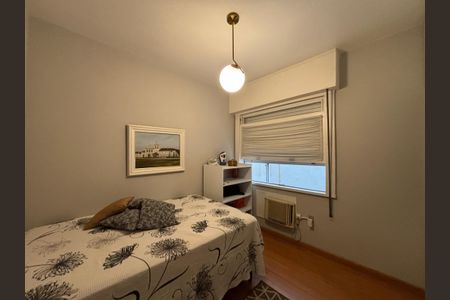 Apartamento à venda com 130m², 3 quartos e 1 vaga Apartamento à venda com 130m², 3 quartos e 1 vagaQuarto 2
