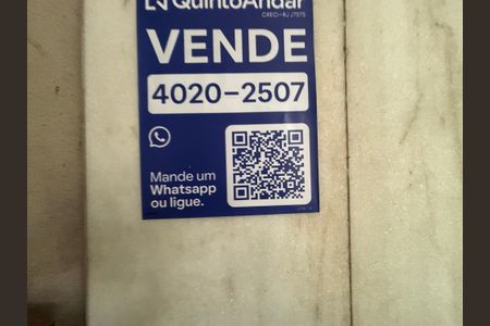 Apartamento à venda com 130m², 3 quartos e 1 vaga Apartamento à venda com 130m², 3 quartos e 1 vagaPlaca