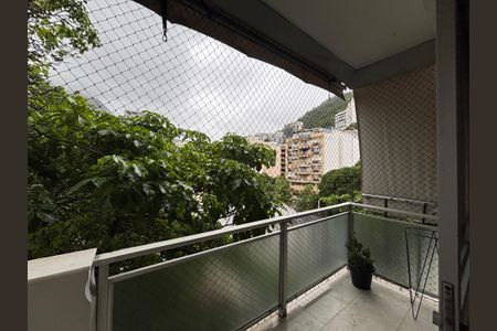 Apartamento à venda com 130m², 3 quartos e 1 vaga Apartamento à venda com 130m², 3 quartos e 1 vagaVaranda da sala