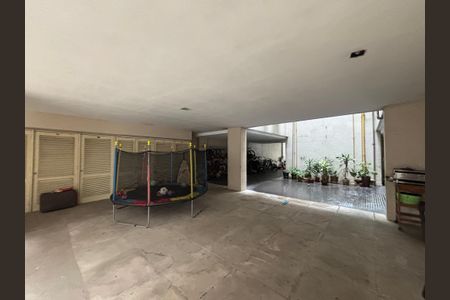 Apartamento à venda com 130m², 3 quartos e 1 vaga Apartamento à venda com 130m², 3 quartos e 1 vagaÁrea comum