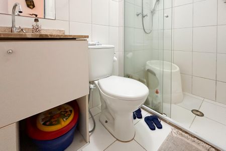 Apartamento à venda com 72m², 2 quartos e 2 vagasBanheiro Social