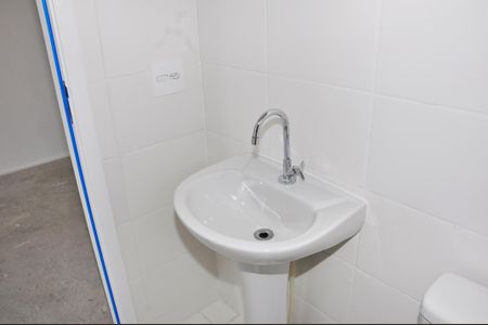 Apartamento à venda com 44m², 2 quartos e sem vagaDetalhe - Banheiro Social