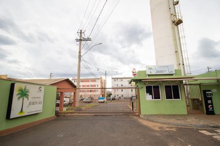 Apartamento para alugar com 50m², 2 quartos e 1 vaga Apartamento para alugar com 50m², 2 quartos e 1 vagaFachada