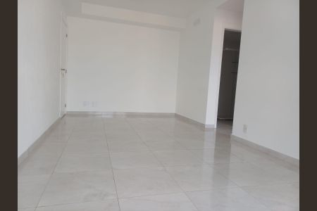 Apartamento à venda com 73m², 2 quartos e 1 vaga