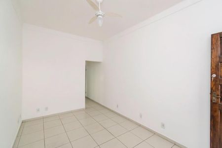 Sala de casa para alugar com 2 quartos, 40m² em Olaria, Rio de Janeiro