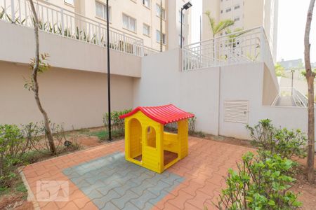 Apartamento para alugar com 41m², 2 quartos e sem vaga Apartamento para alugar com 41m², 2 quartos e sem vagaÁrea comum - Playground