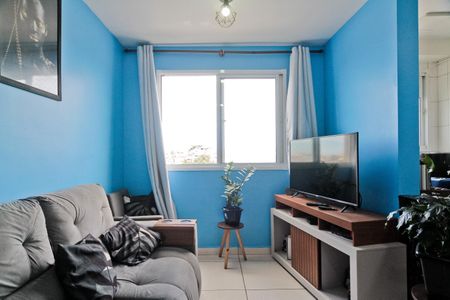 Sala de apartamento para alugar com 2 quartos, 41m² em Vila Zat, São Paulo