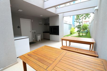 Apartamento à venda com 45m², 2 quartos e 1 vagaÁrea comum - Churrasqueira