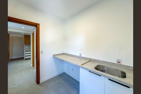 Apartamento à venda com 200m², 2 quartos e 2 vagas Apartamento à venda com 200m², 2 quartos e 2 vagasÁrea de Serviço