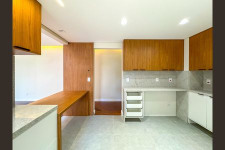 Apartamento à venda com 200m², 2 quartos e 2 vagas Apartamento à venda com 200m², 2 quartos e 2 vagasCozinha