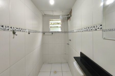 Apartamento para alugar com 46m², 2 quartos e 1 vaga Apartamento para alugar com 46m², 2 quartos e 1 vagaBanheiro