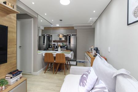Sala de apartamento para alugar com 2 quartos, 42m² em Itaquera, São Paulo
