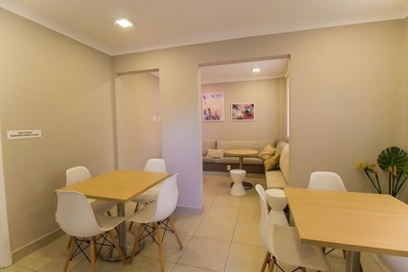 Apartamento para alugar com 42m², 2 quartos e sem vaga Apartamento para alugar com 42m², 2 quartos e sem vagaSalão de Festas