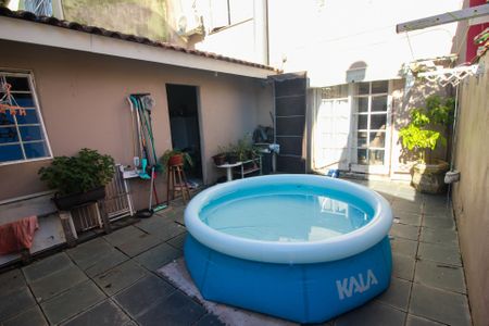 Casa à venda com 180m², 3 quartos e 2 vagasQuintal