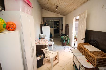 Casa à venda com 180m², 3 quartos e 2 vagasÁrea de Serviço