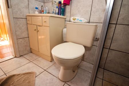 Casa à venda com 180m², 3 quartos e 2 vagasBanheiro da Suíte