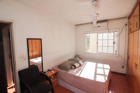 Casa à venda com 180m², 3 quartos e 2 vagasQuarto Suíte