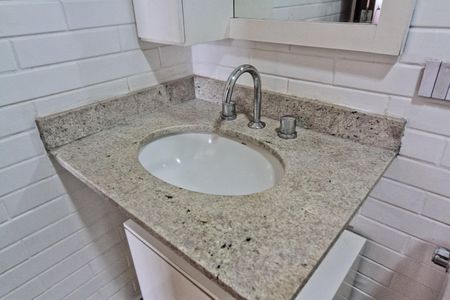 Apartamento à venda com 66m², 2 quartos e 1 vagaBanheiro