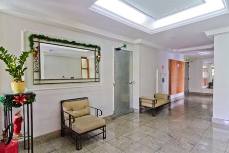 Apartamento à venda com 66m², 2 quartos e 1 vagaHall