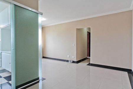 Apartamento à venda com 66m², 2 quartos e 1 vagaSala