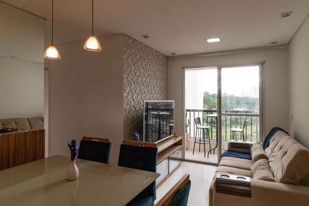 Sala de apartamento para alugar com 2 quartos, 48m² em Vila Anastácio, São Paulo