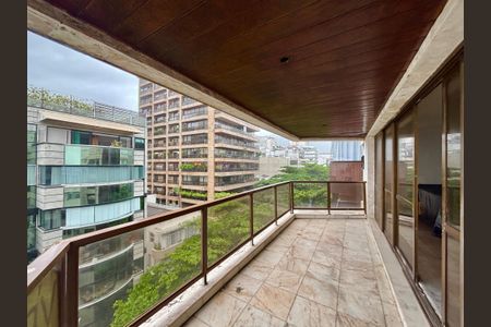 Varanda da sala de apartamento à venda com 5 quartos, 500m² em Leblon, Rio de Janeiro