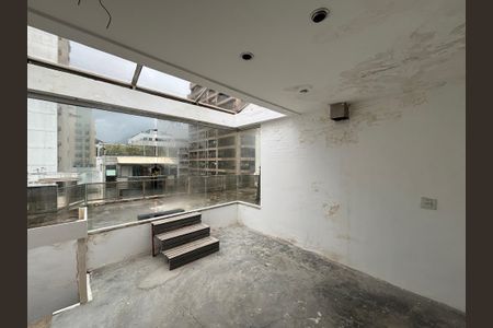 Apartamento à venda com 500m², 5 quartos e 3 vagas Apartamento à venda com 500m², 5 quartos e 3 vagasCobertura